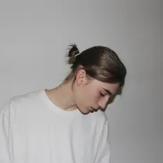 Ascolta WIRLAMUR, guarda video musicali, leggi la biografia, vedi le date del tour & altro!