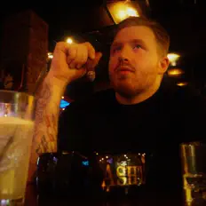 Escucha a Jinja Joseph, mira videos musicales, lee su biografía, consulta las fechas de las gira y más.