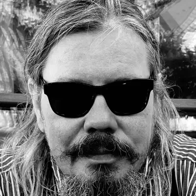 Escucha a Carsten Schnell, mira videos musicales, lee su biografía, consulta las fechas de las gira y más.