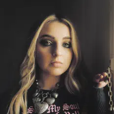 Daphne Browdy을(를) 듣고, 뮤직 비디오를 보고, 약력을 읽고, 투어 일정 등을 확인하세요!