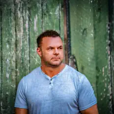 Chris Darlington을(를) 듣고, 뮤직 비디오를 보고, 약력을 읽고, 투어 일정 등을 확인하세요!