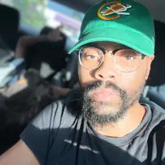 Dengarkan Lil Terry Gold, tonton video musik, baca bio, lihat tanggal tur & lainnya!