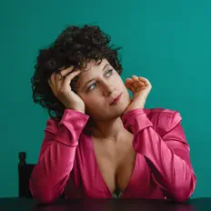 收听 Anna Moss、观看音乐视频、阅读小传、查看巡演日期等 ！