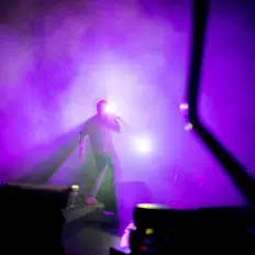 Ascolta Dodesz, guarda video musicali, leggi la biografia, vedi le date del tour & altro!
