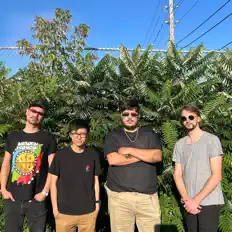 Cotelé을(를) 듣고, 뮤직 비디오를 보고, 약력을 읽고, 투어 일정 등을 확인하세요!