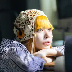 Listen to YongYong, watch music videos, read bio, see tour dates & more!