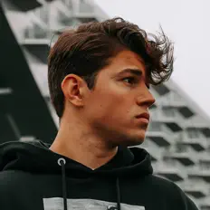 Escucha a Vincent Visser, mira videos musicales, lee su biografía, consulta las fechas de las gira y más.