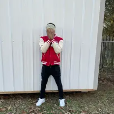 OT Erk सुनें, म्यूज़िक वीडियो देखें, बायो पढ़ें, दौरे की तारीखें और बहुत कुछ देखें!