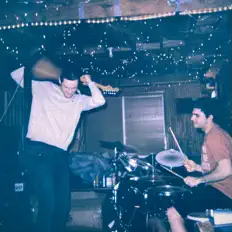 Escucha a Broken Cloud Machine, mira videos musicales, lee su biografía, consulta las fechas de las gira y más.