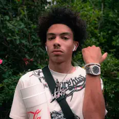 Ακούστε περιεχόμενο από Lil Saint La Bih, παρακολουθήστε μουσικά βίντεο, διαβάστε το βιογραφικό, δείτε ημερομηνίες περιοδείας, και πολλά ακόμη!