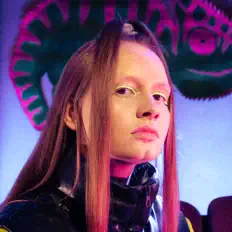 收听 Michelle Ullestad、观看音乐视频、阅读小传、查看巡演日期等 ！