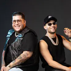 Sammy & Falsetto सुनें, म्यूज़िक वीडियो देखें, बायो पढ़ें, दौरे की तारीखें और बहुत कुछ देखें!