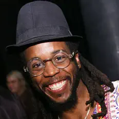 Ouve GioVanniRimz, vê vídeos de música, lê a biografia, vê as datas da digressão e muito mais!