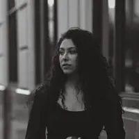 收听 undefined、观看音乐视频、阅读小传、查看巡演日期等 ！