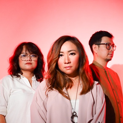 Listen to d'cinnamons, watch music videos, read bio, see tour dates & more!