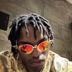 TREESHYNEを聴いたり、ミュージックビデオを鑑賞したり、経歴やツアー日程などを確認したりしましょう！