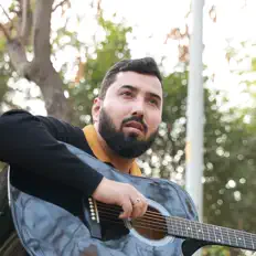 Dengarkan Silver Glitch, tonton video musik, baca bio, lihat tanggal tur & lainnya!