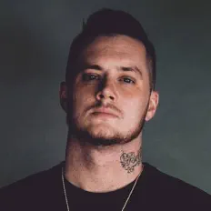 Dengarkan Dean Raven, tonton video musik, baca bio, lihat tanggal tur & lainnya!