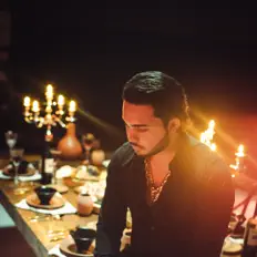 Poslechněte si interpreta Brian Santin, sledujte hudební videa, přečtěte si životopis, podívejte se na data turné a další informace.