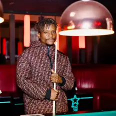 Escucha a Teeswagg, mira videos musicales, lee su biografía, consulta las fechas de las gira y más.