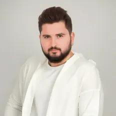 Dengarkan Ersin Ertürk, tonton video musik, baca bio, lihat tanggal tur & lainnya!