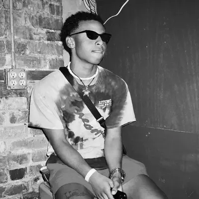 Listen to Gr.Leaf, watch music videos, read bio, see tour dates & more!