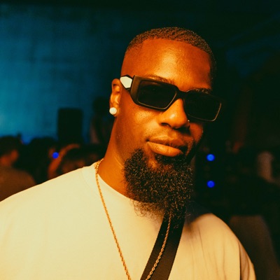 Listen to DJ DARIIOFOX, watch music videos, read bio, see tour dates & more!