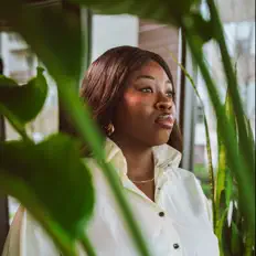 Ascolta Anu Ropo, guarda video musicali, leggi la biografia, vedi le date del tour & altro!