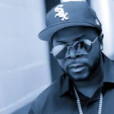 Carlisimoを聴いたり、ミュージックビデオを鑑賞したり、経歴やツアー日程などを確認したりしましょう！