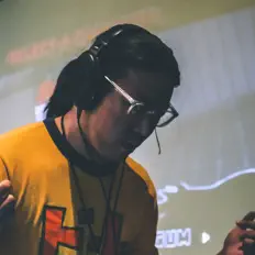 Escucha a Ronin Op F, mira videos musicales, lee su biografía, consulta las fechas de las gira y más.