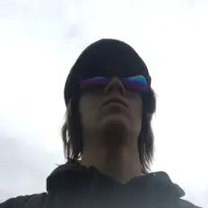 JONOALを聴いたり、ミュージックビデオを鑑賞したり、経歴やツアー日程などを確認したりしましょう！