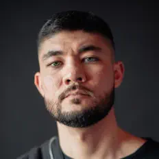 Escucha a Jay Leemo, mira vídeos musicales, lee la biografía, consulta fechas de giras y mucho más.