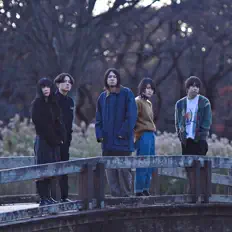 undertheswan dinle, müzik videolarını izle, biyografisini oku, tur tarihlerini ve daha fazlasını gör!