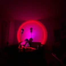 Dengarkan moumou, tonton video musik, baca bio, lihat tanggal tur & lainnya!
