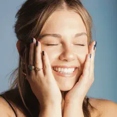 Dengarkan Kylie Spence, tonton video musik, baca bio, lihat tanggal tur & lainnya!
