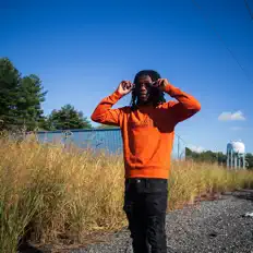 Ouça M4rr, assista a videoclipes, leia a biografia, veja as datas das turnês e mais!