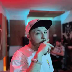 Ascolta ASAB RP, guarda video musicali, leggi la biografia, vedi le date del tour & altro!