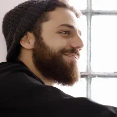 聆聽 מאור שושן、觀看音樂影片、閱讀小傳、查看巡演日期等！
