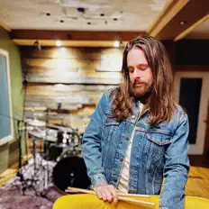 Listen to Bear Knox, watch music videos, read bio, see tour dates & more!