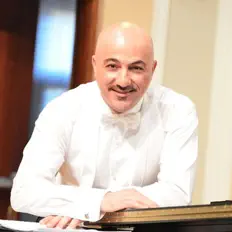 Posłuchaj wykonawcy Hooman Khalatbari, obejrzyj teledyski, przeczytaj biografię, zobacz daty tras koncertowych i nie tylko!