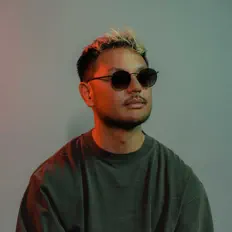 Listen to FLØRALS, watch music videos, read bio, see tour dates & more!