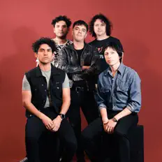 Hör dir Carnada an, schau dir Musikvideos an, lies die Biografie, finde Tourdaten und mehr!