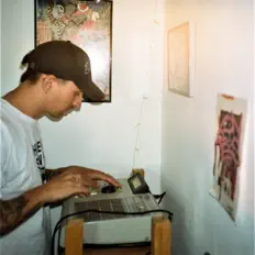 Listen to Konteks, watch music videos, read bio, see tour dates & more!