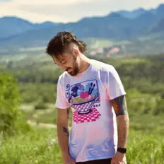 Escucha a Josh Allwein, mira vídeos musicales, lee la biografía, consulta fechas de giras y mucho más.