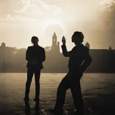 Poslechněte si interpreta King Vagabond, sledujte hudební videa, přečtěte si životopis, podívejte se na data turné a další informace.