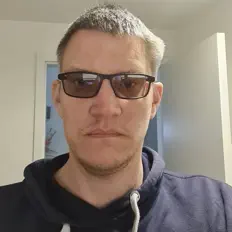 聆聽 Gammelbear、觀看音樂影片、閱讀小傳、查看巡演日期等！