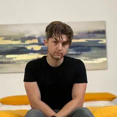 Johnny Fantanaを聴いたり、ミュージックビデオを鑑賞したり、経歴やツアー日程などを確認したりしましょう！