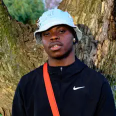 Poslechněte si interpreta Mikem Cherc, sledujte hudební videa, přečtěte si životopis, podívejte se na data turné a další informace.