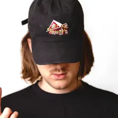 Dengarkan Bluff Boys, tonton video musik, baca bio, lihat tanggal tur & lainnya!