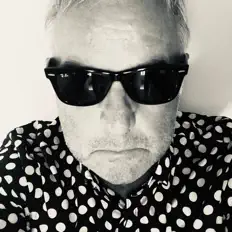 收听 Mark Williams、观看音乐视频、阅读小传、查看巡演日期等 ！